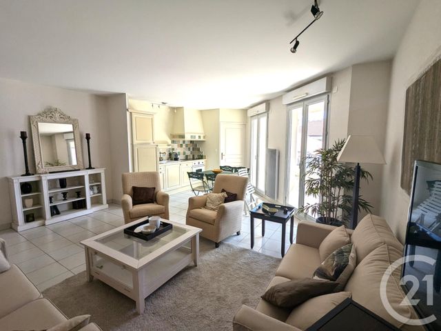 Appartement T2 à vendre - 2 pièces - 48.0 m2 - LYON - 69003 - RHONE-ALPES - Century 21 Part-Dieu